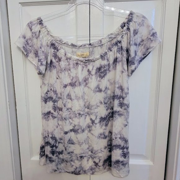Hollister Tops - Hollister Shirt Ladies Size Medium